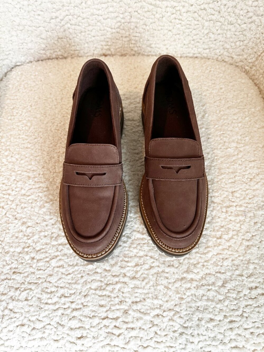 Tom's Dark Brown Leather Lug Sole Cara Loafer sz 7.5 EUC - Picture 5 of 9